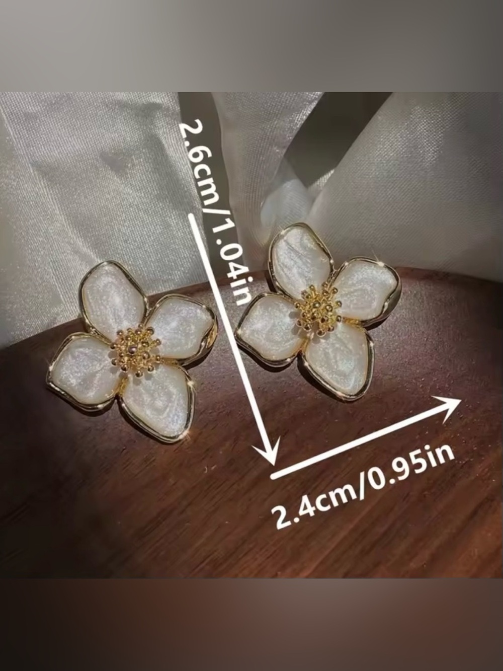 NWT- Earrings Gold and White Floral - Stud - Jewelry - Picture 3 of 4